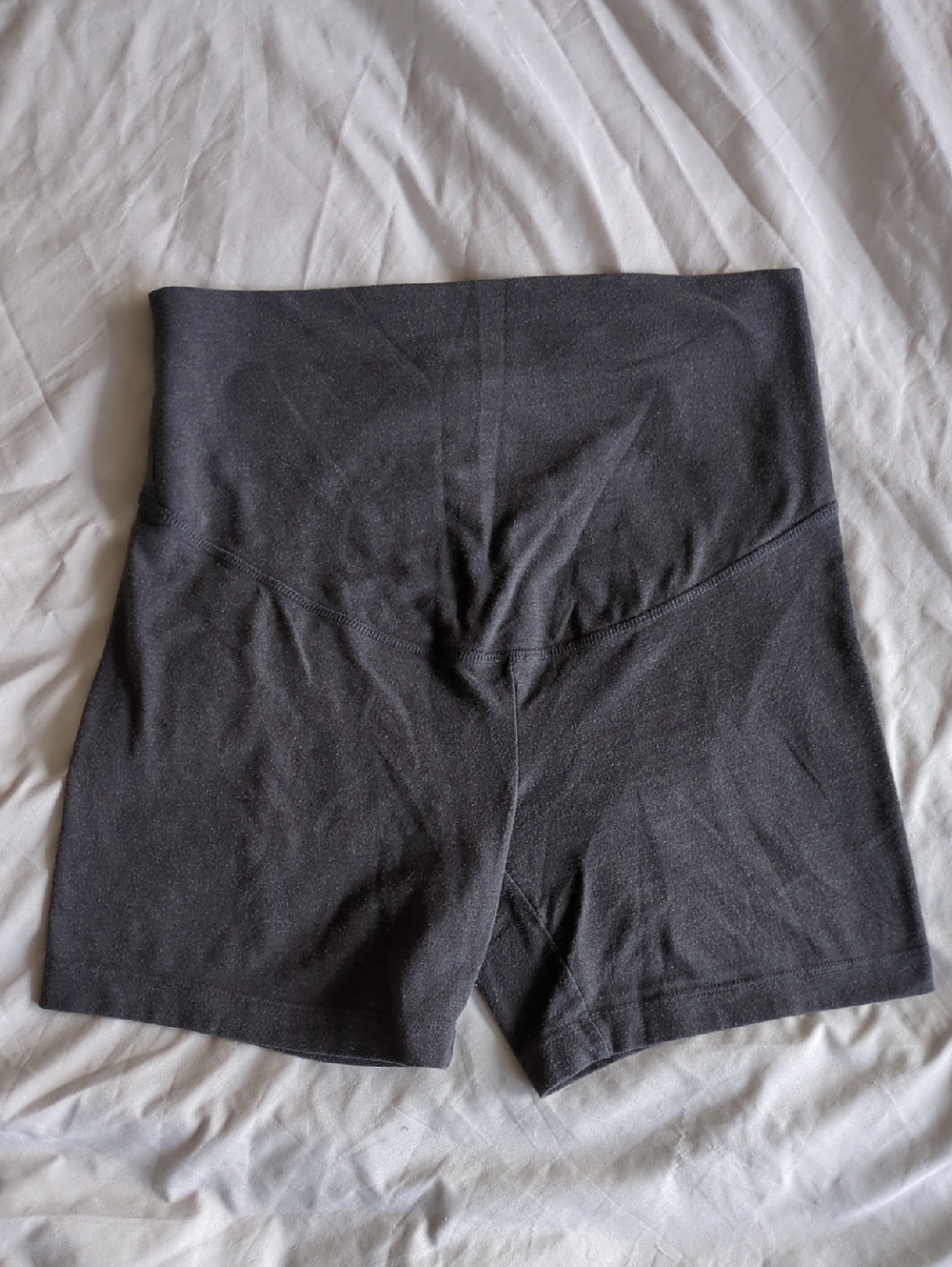 Old Navy Black High-Waist Women’s Maternity Stretch Shorts